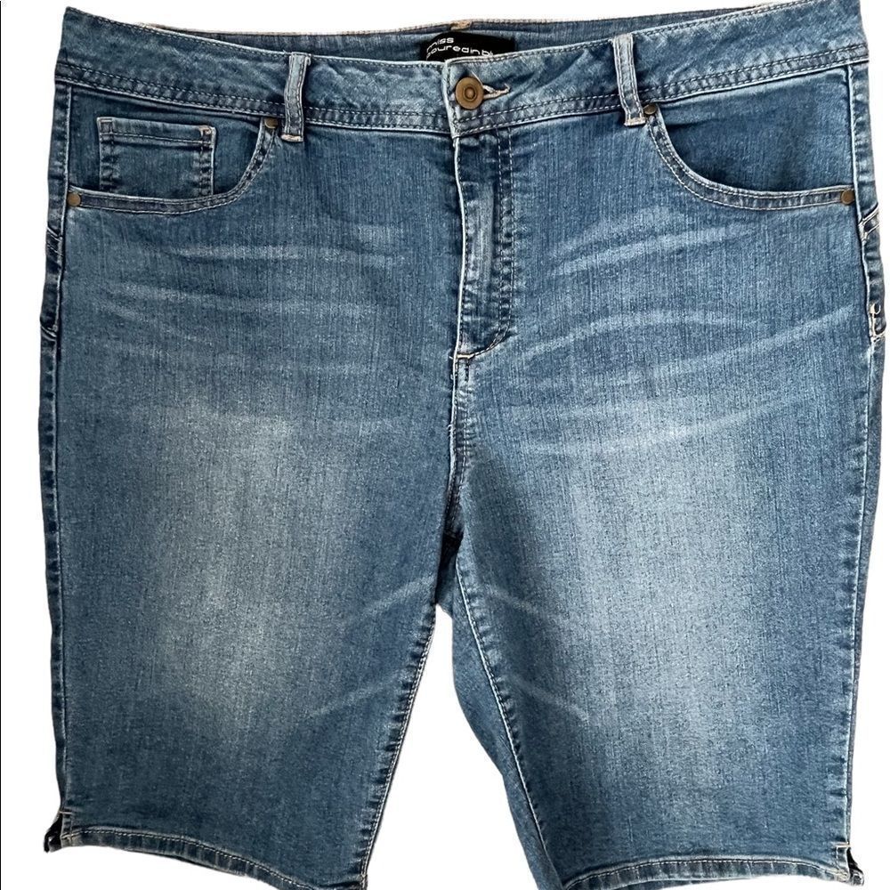 Miss Poured in Blue Bermuda jean shorts, size 16.
